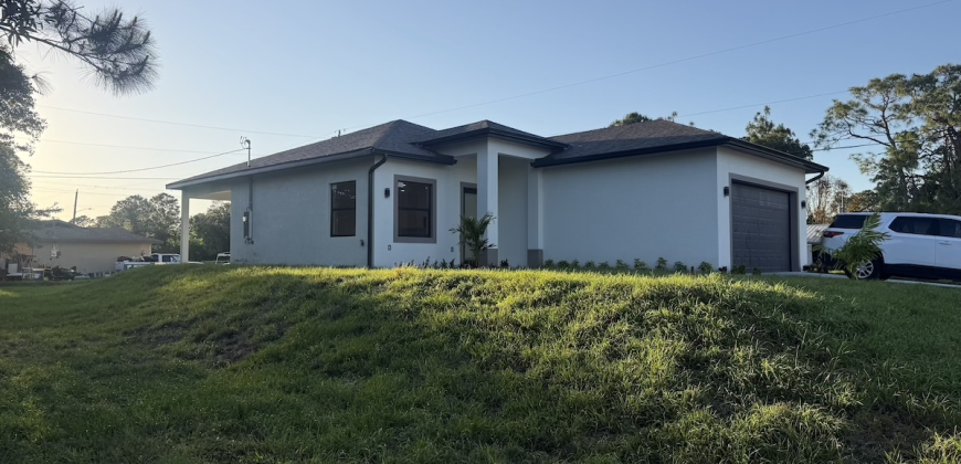 105 Denis Ave N, Lehigh Acres Fl 33971