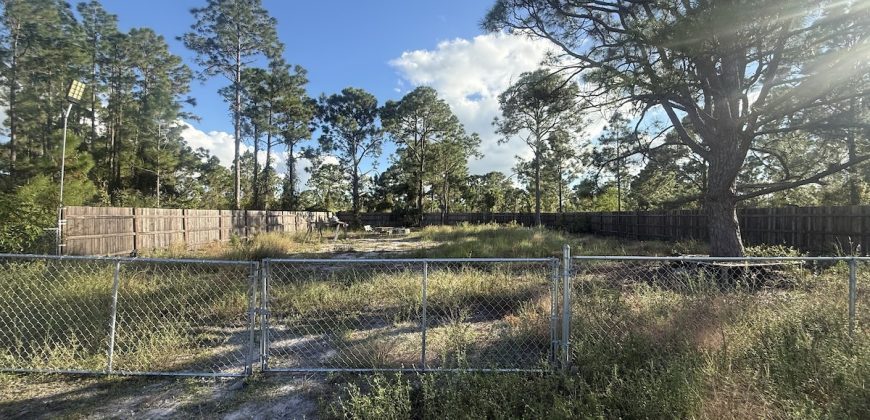 1142 Florence St E Lehigh Acres FL 33974 1142 Florence St E Lehigh Acres FL 33974