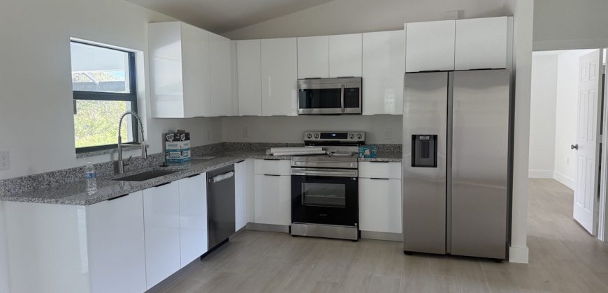 8285 Agate St. Port Charlotte FL